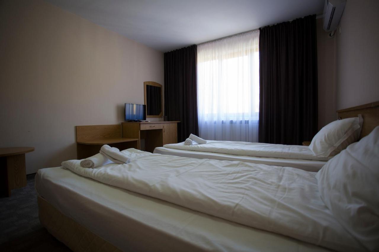 Family Prim Hotel Sandanski Exterior foto