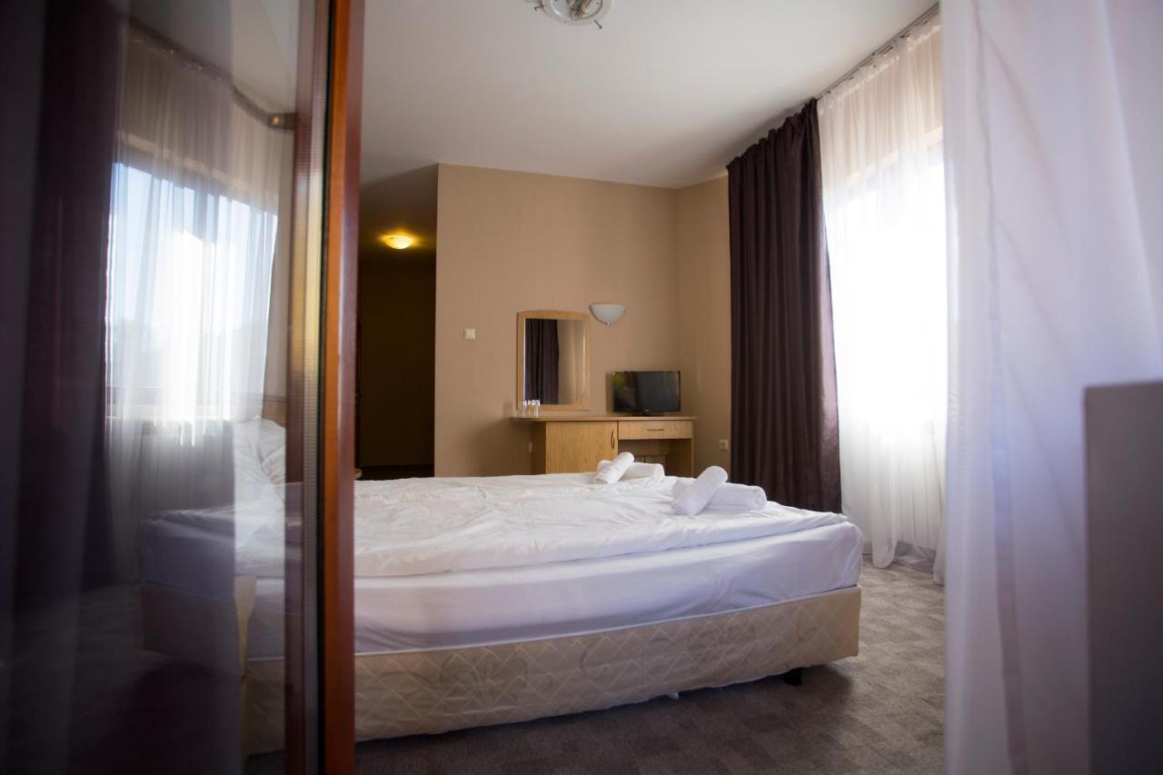 Family Prim Hotel Sandanski Exterior foto