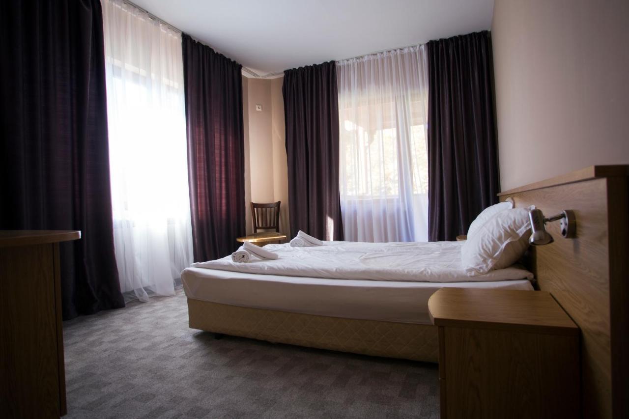 Family Prim Hotel Sandanski Exterior foto