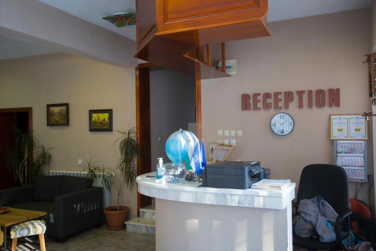 Family Prim Hotel Sandanski Exterior foto