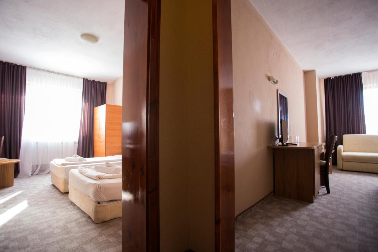 Family Prim Hotel Sandanski Exterior foto