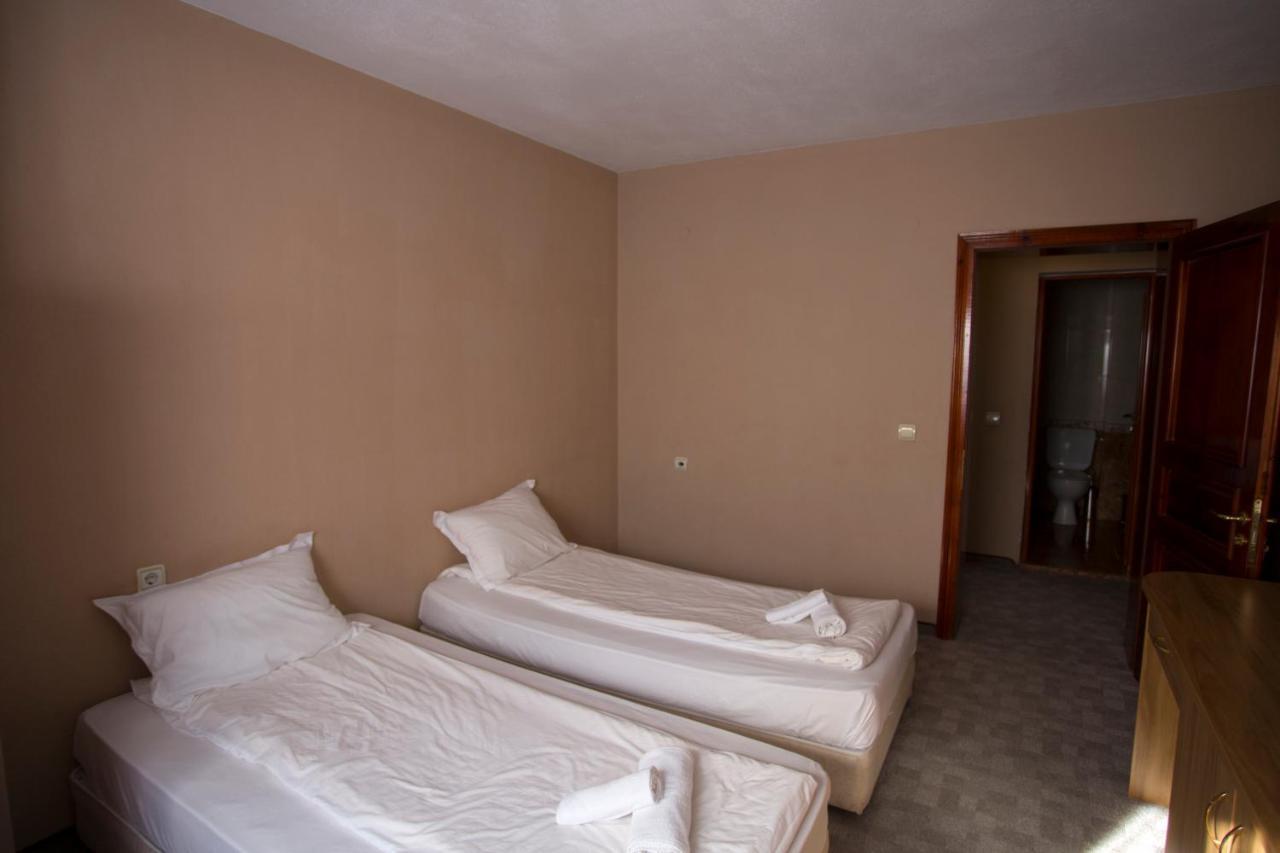 Family Prim Hotel Sandanski Exterior foto
