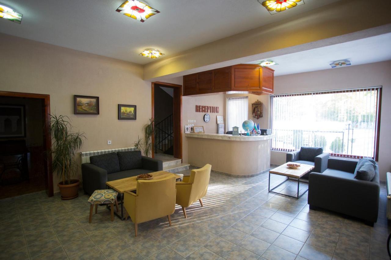 Family Prim Hotel Sandanski Exterior foto