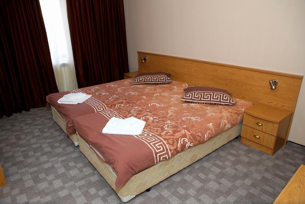 Family Prim Hotel Sandanski Exterior foto