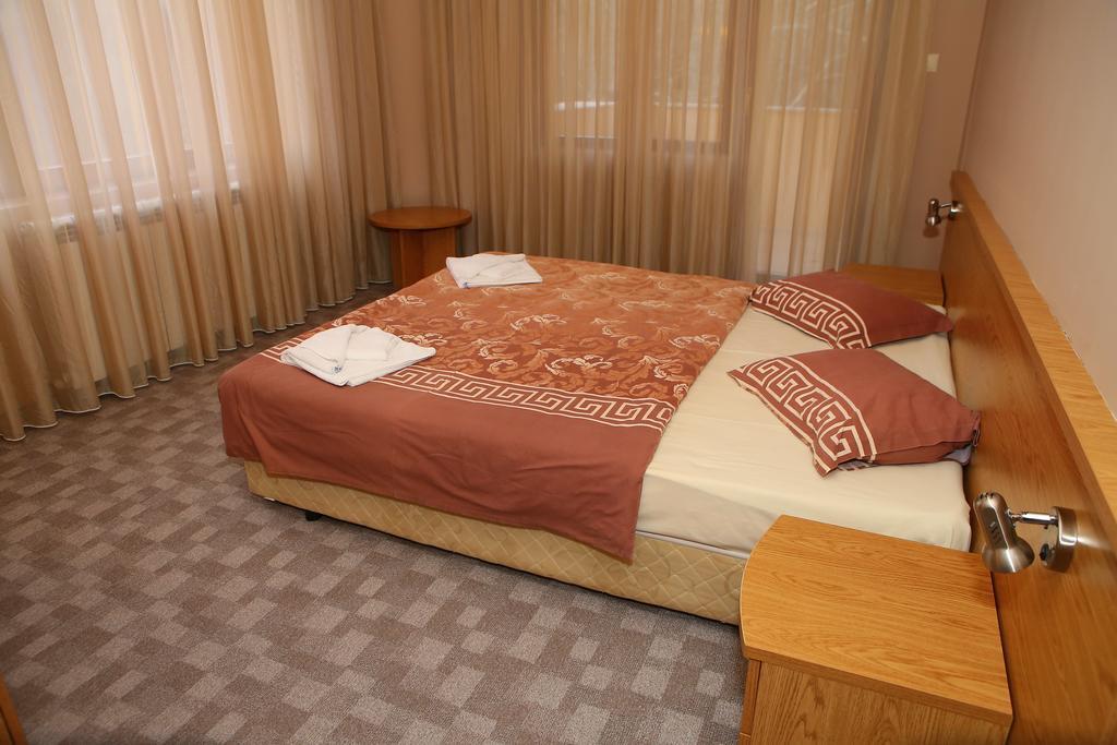 Family Prim Hotel Sandanski Exterior foto